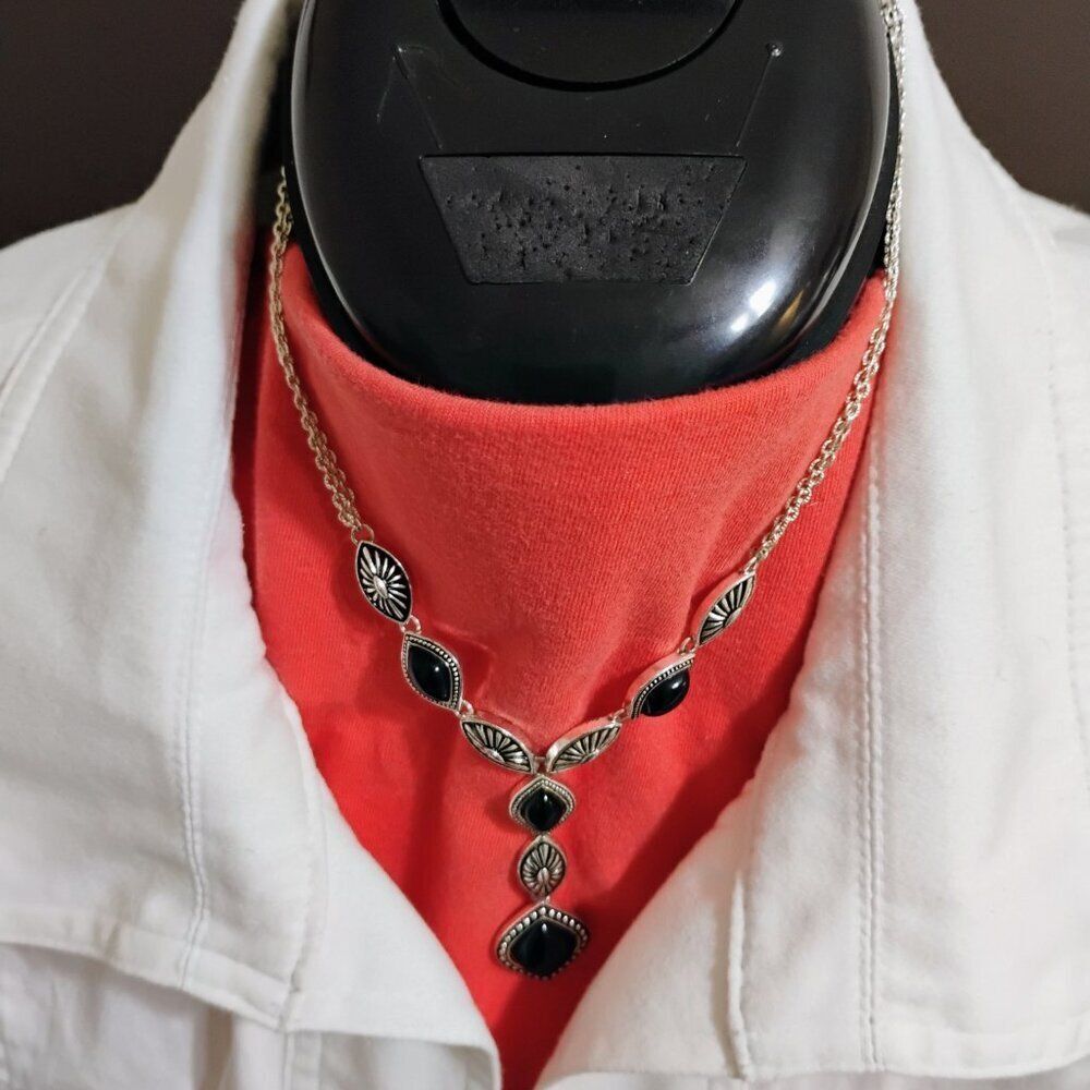 Y Necklace Vintage Estate Bright Silver plate Jewelry with black Onyx Necklace - Picture 3 of 5